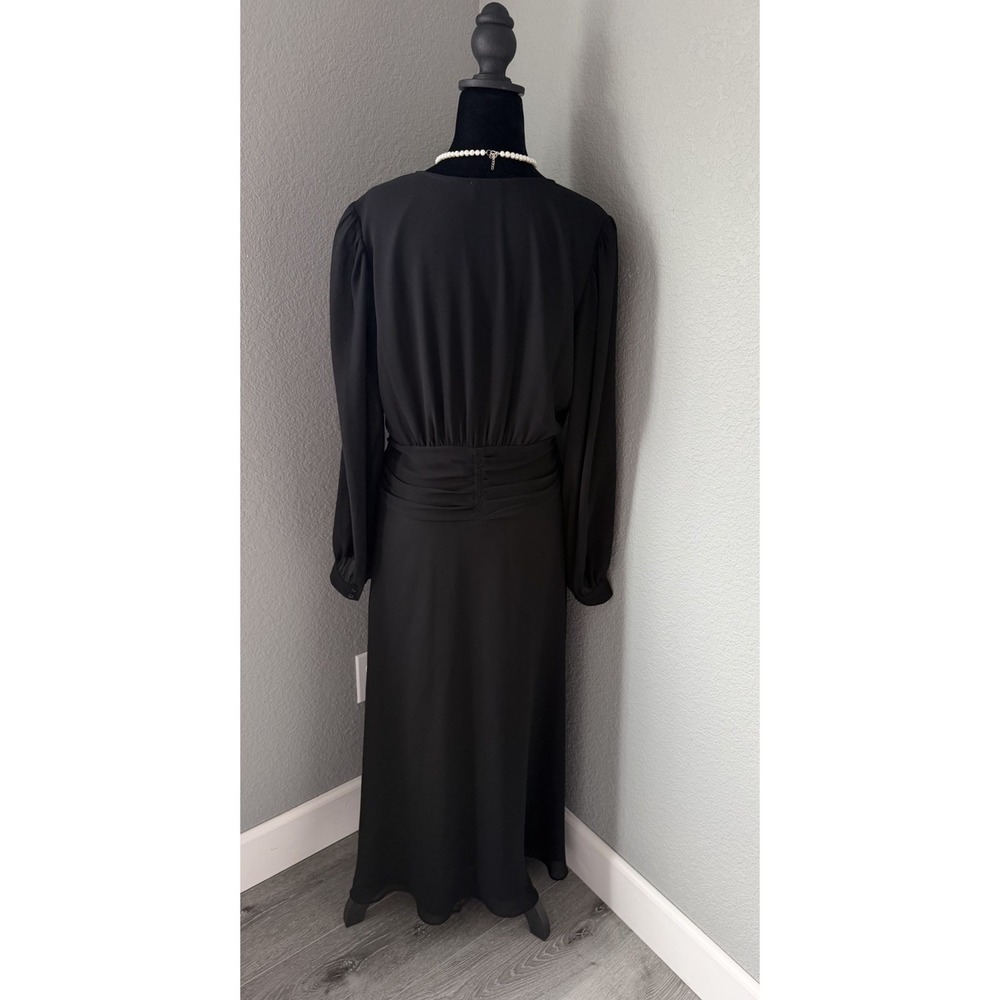 Aritzia Wilfred Cursive Dress Black Size 6 Long Sleeve V Neck Slit Midi - Picture 4 of 12